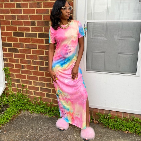 Tie Dye Maxi Dress 💕 - Picture 2 of 4